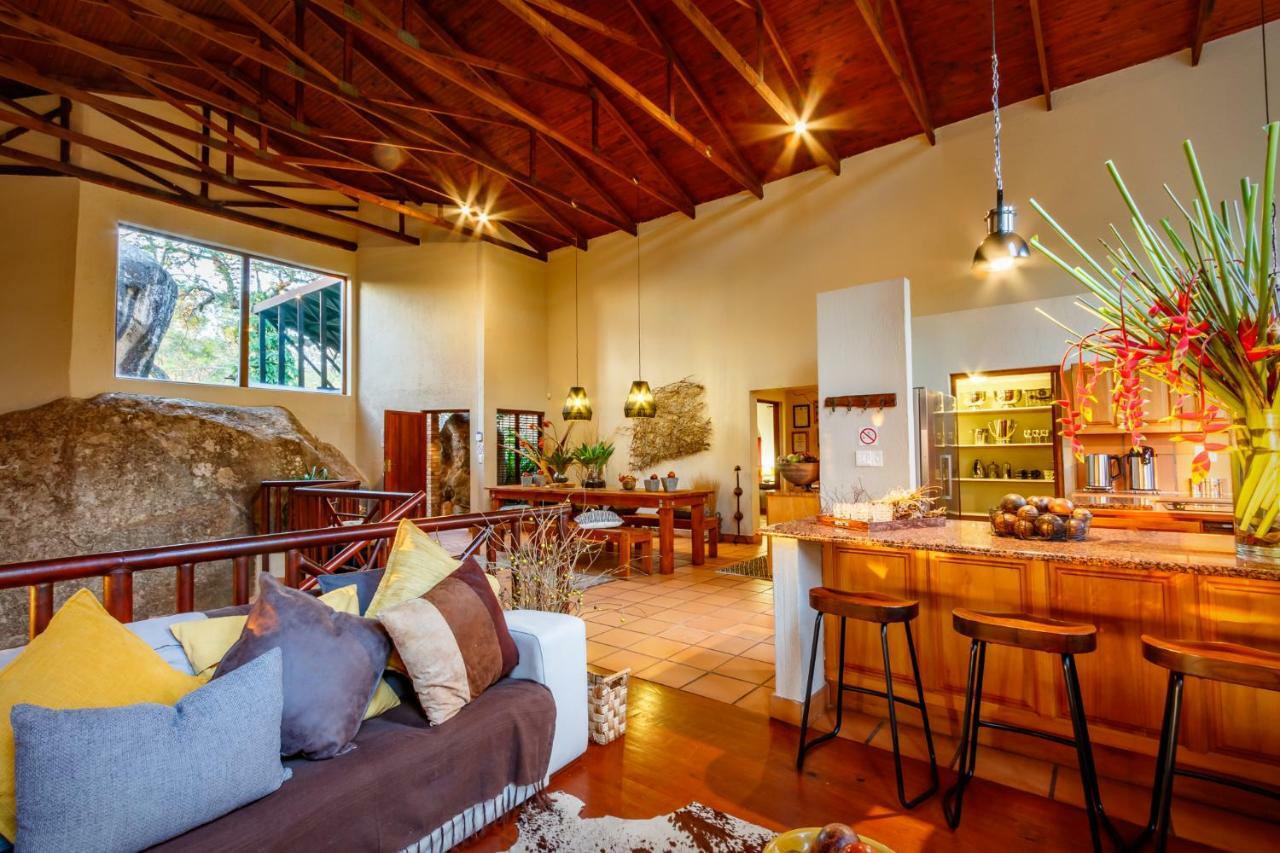 האזיביו Ulwazi Rock Lodge מראה חיצוני תמונה