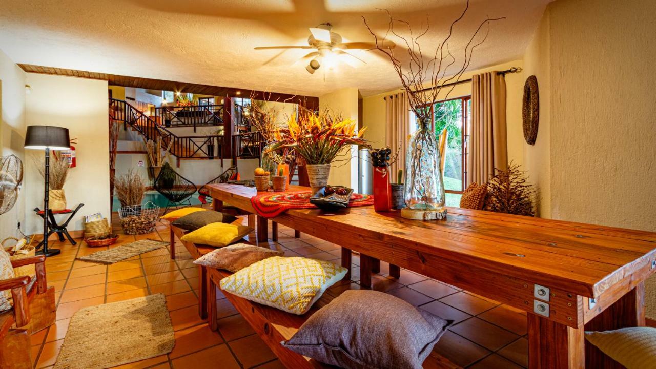 האזיביו Ulwazi Rock Lodge מראה חיצוני תמונה